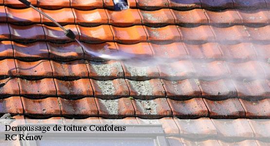 Demoussage de toiture  confolens-16500 RC Rénov